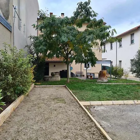Self-checkin Town House - To Rent In A Beautiful Modern Town House - Not A - Location De Avec Arrivee En Autonomie - Extra Fee For Sheets And Towels - Private Parking - Check Your Plateform Inbox And Follow Check-in Instructions Saint-Romain-en-Gal