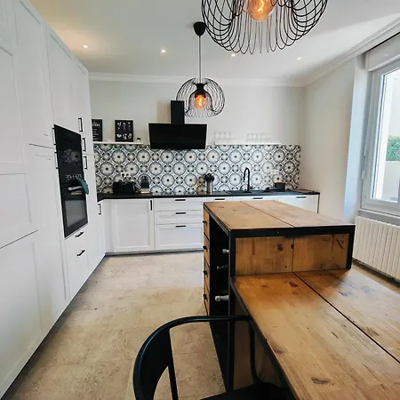 Self-checkin Town House - To Rent In A Beautiful Modern Town House - Not A - Location De Avec Arrivee En Autonomie - Extra Fee For Sheets And Towels - Private Parking - Check Your Plateform Inbox And Follow Check-in Instructions Pansiyon